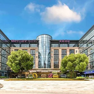 Mercure Hongqiao Soho Hotel